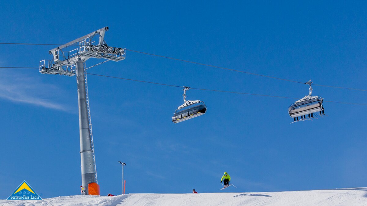 geöffnete Skiliftanlage in der Winterlandschaft von Serfaus-Fiss-Ladis | © Tirol Werbung Herbig Hans