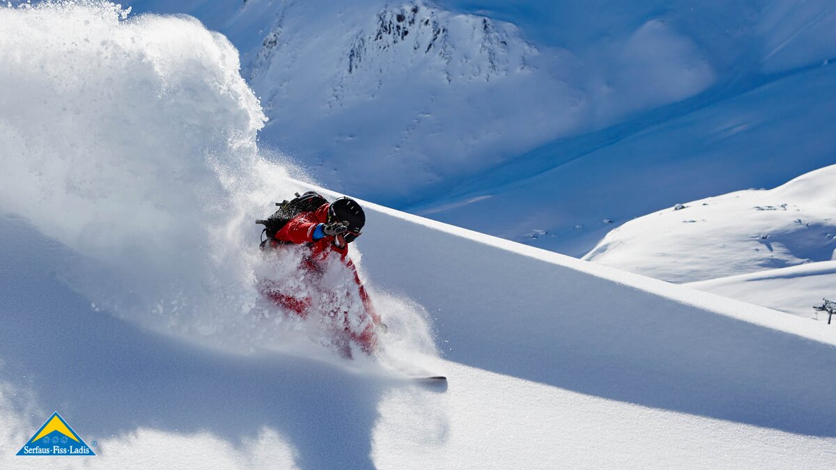 im freien Skiraum unterwegs in Serfaus-Fiss-Ladis in Tirol | © christianwaldegger.com