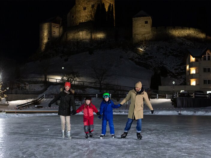 Eislaufen - Spaß für die ganze Familie | © Serfaus-Fiss-Ladis Markting GmbH