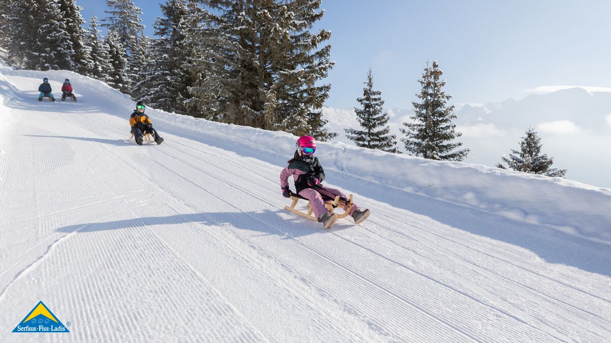 unvergleichliches Erlebnis für die ganze Familie bei Neuschnee auf der Rodelbahn in Serfaus-Fiss-Ladis | © Serfaus-Fiss-Ladis Marketing GmbH | Andreas Kirschner