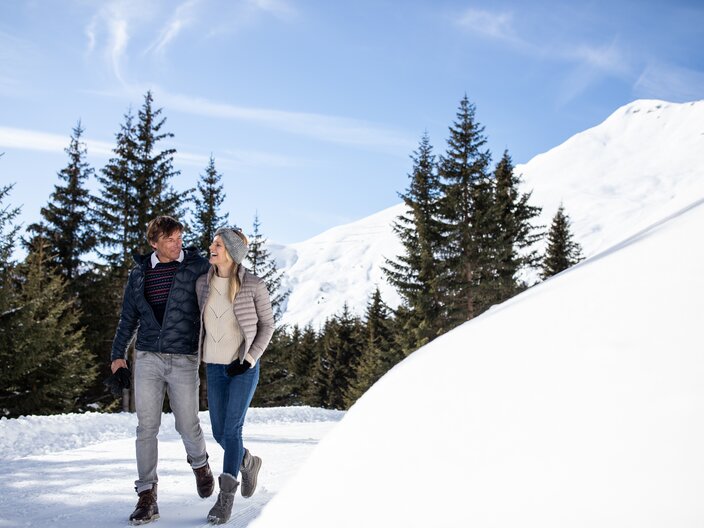 Winterwandern auf den zahlreichen Winterwanderwegen in Serfaus-Fiss-Ladis in Tirol | © Serfaus-Fiss-Ladis Marketing GmbH | danielzangerl.com