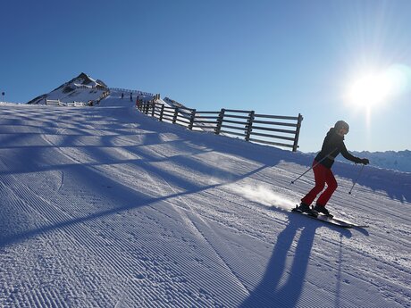 Erste Spur - Arrez-Non-Stop Abfahrt vom Pezid | © Seilbahn Komperdell GmbH/Tirol