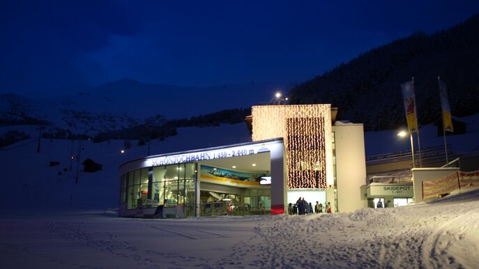 Erste Spur - Treffpunkt am frühen Morgen | © Serfaus-Fiss-Ladis/Tirol