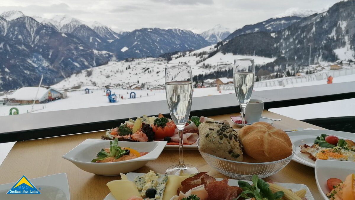 Frühstück im Familienrestaurant Sonnenburg in Serfaus-Fiss-Ladis in Tirol Österreich | © Serfaus-Fiss-Ladis