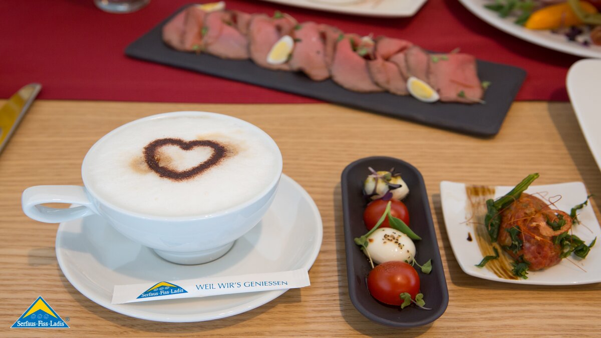 Kaffee zum Bergfrühstück in Serfaus-Fiss-Ladis | © Andreas Kirschner