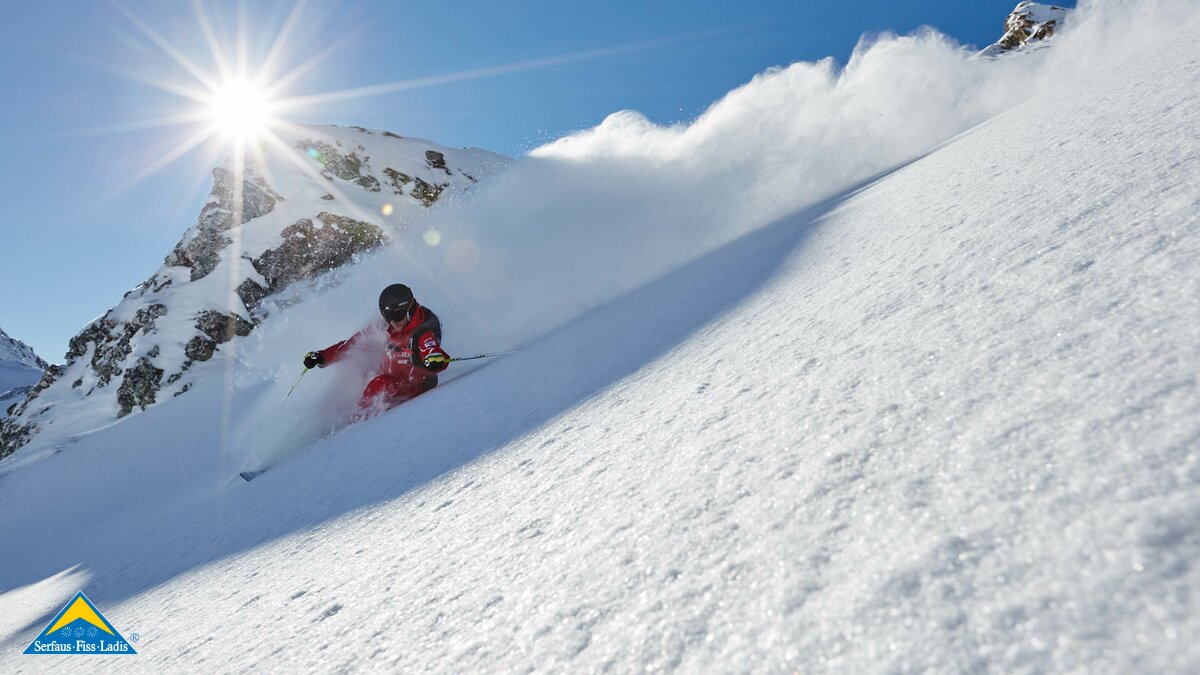 Ein Skilehrer der Skischule Serfaus in Serfaus-Fiss-Ladis in Tirol | © Skischule Serfaus - christianwaldegger.com