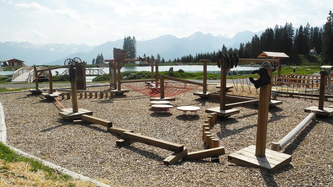 Geschicklichkeitsparcours im Erlebnispark Hög | © Serfaus-Fiss-Ladis/Tirol