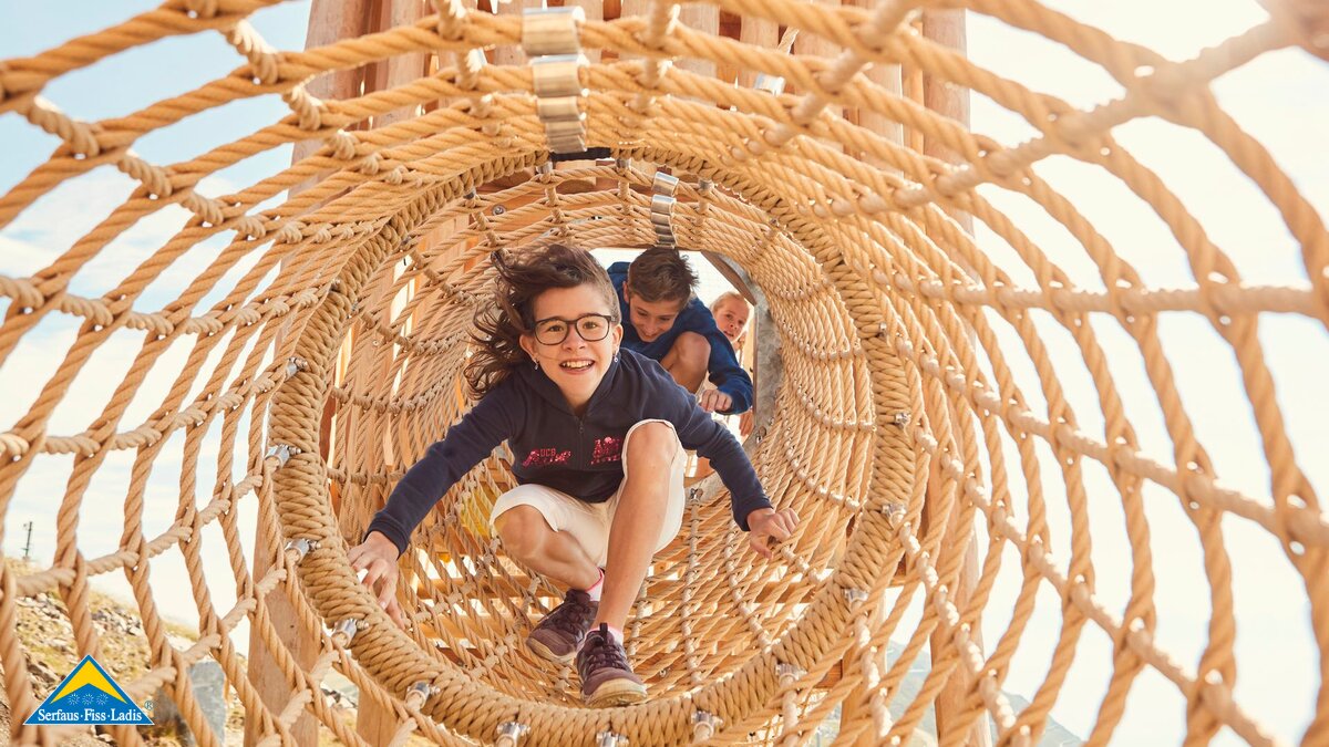 The Golden Man Trail is an interactive theme trail for the whole family in Serfaus-Fiss-Ladis in Tyrol | © christianwaldegger.com