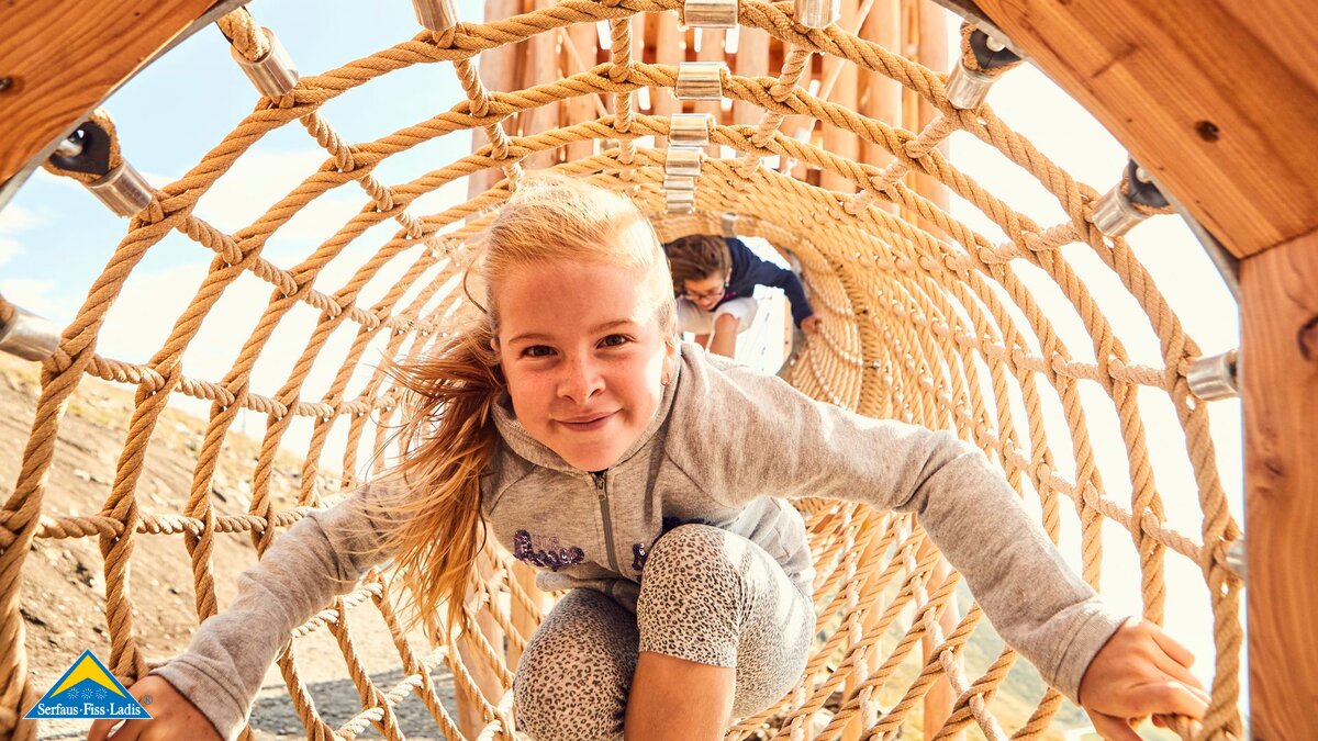The Golden Man Trail is an interactive theme trail for the whole family in Serfaus-Fiss-Ladis in Tyrol | © christianwaldegger.com