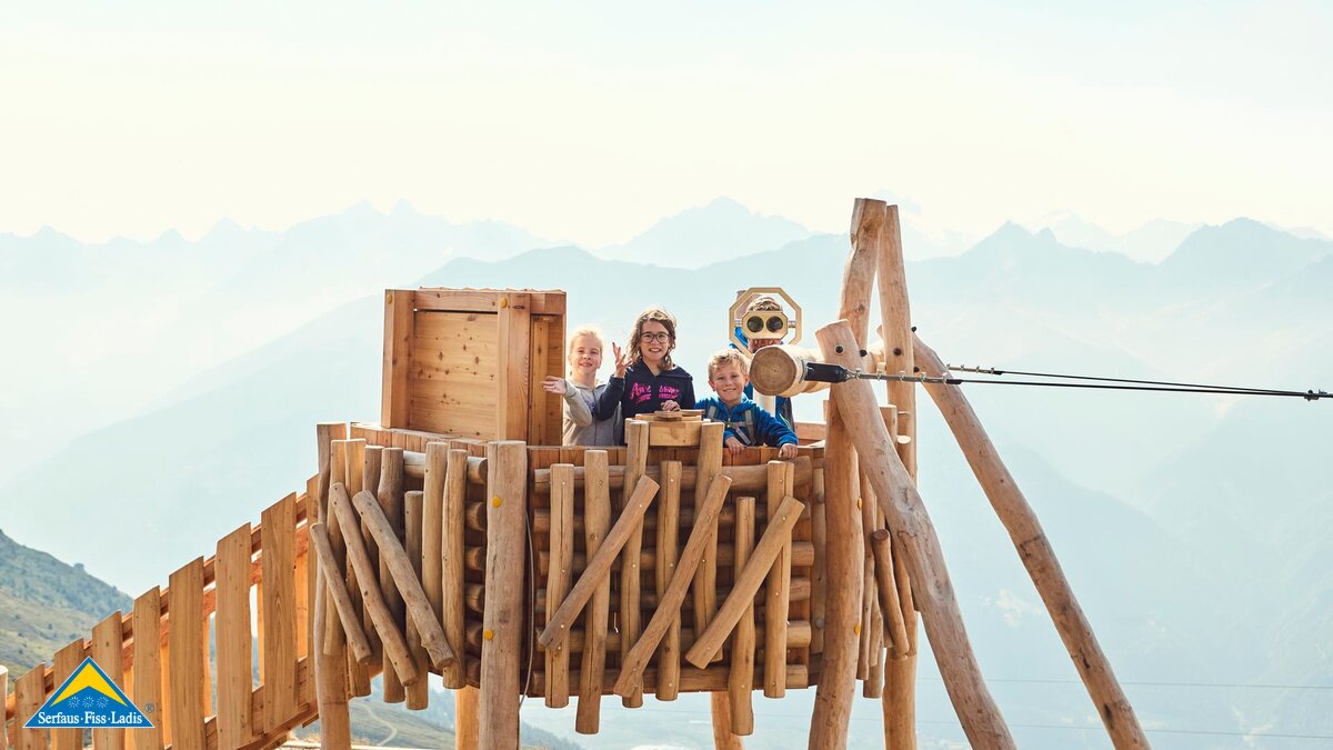 The Golden Man Trail is an interactive theme trail for the whole family in Serfaus-Fiss-Ladis in Tyrol | © christianwaldegger.com