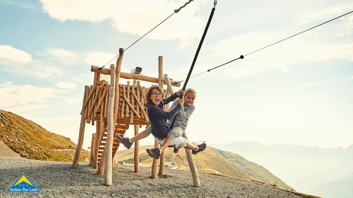 The Golden Man Trail is an interactive theme trail for the whole family in Serfaus-Fiss-Ladis in Tyrol | © christianwaldegger.com