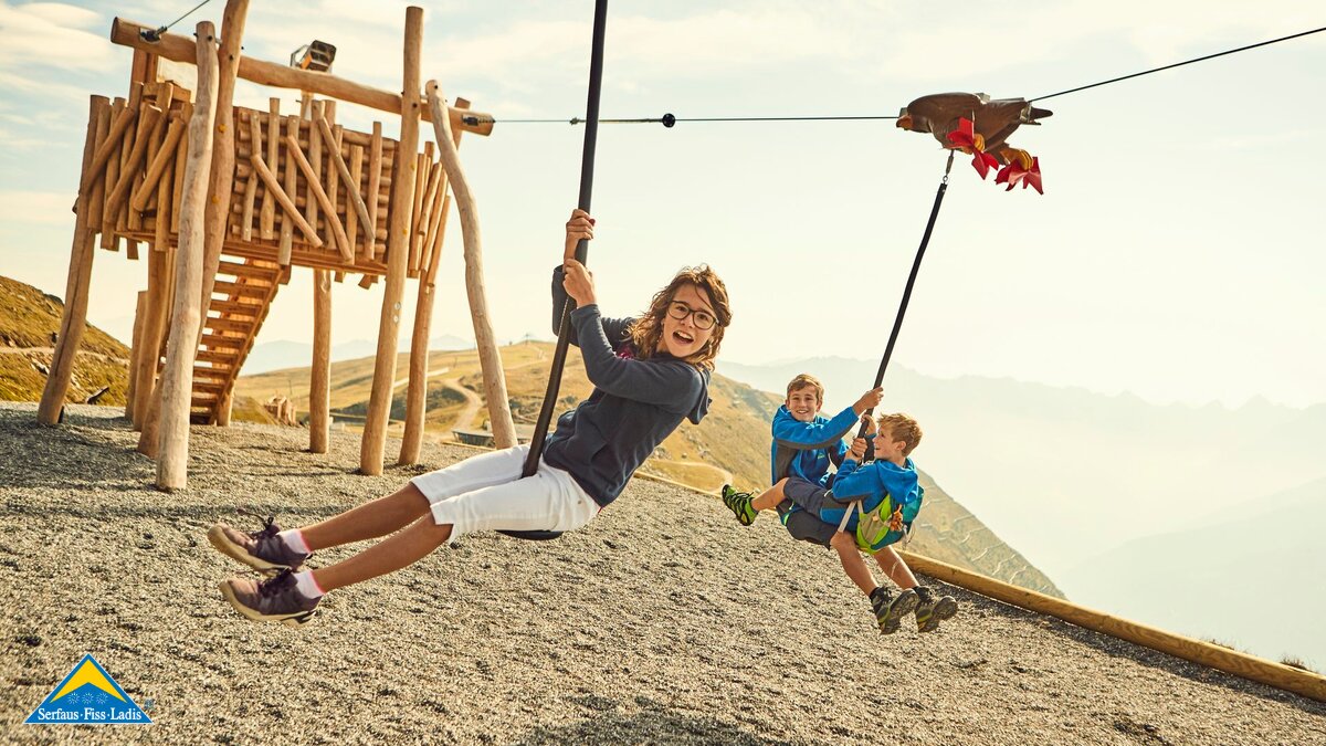 The Golden Man Trail is an interactive theme trail for the whole family in Serfaus-Fiss-Ladis in Tyrol | © christianwaldegger.com