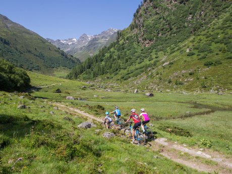 Biken mit der Familie in Serfaus-Fiss-Ladis in Tirol | © Andreas Kirschner