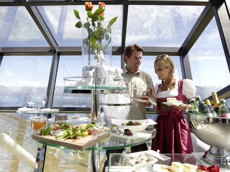 Crystal Cube Fiss - Sektfrühstück, Luxury Lunch oder High Tea | © Serfaus-Fiss-Ladis/Tirol