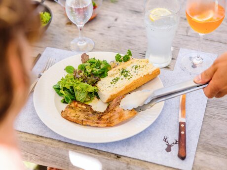 Grillstation Schöngampalm Fiss | © Serfaus-Fiss-Ladis Marketing GmbH | Fabian Schirgi