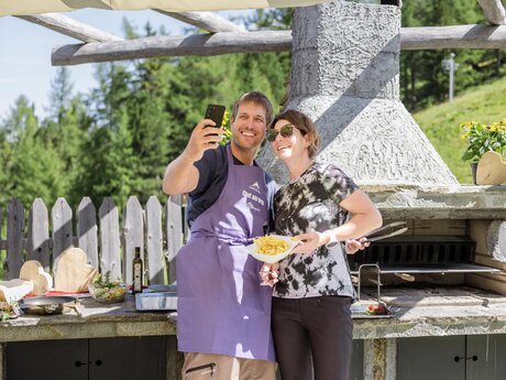 Grillstation Schöngampalm Fiss | © Serfaus-Fiss-Ladis Marketing GmbH | Fabian Schirgi