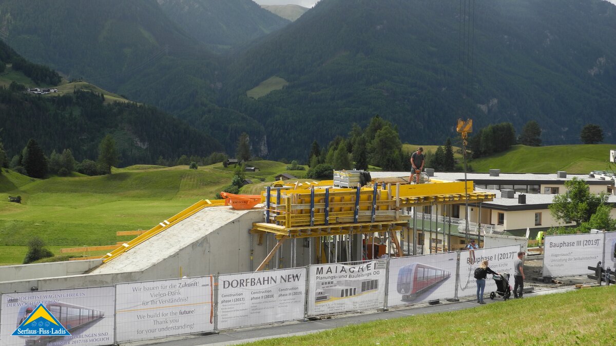 Blick auf die U-Bahn Station Parkplatz in Serfaus von oben | © Serfaus Fiss Ladis