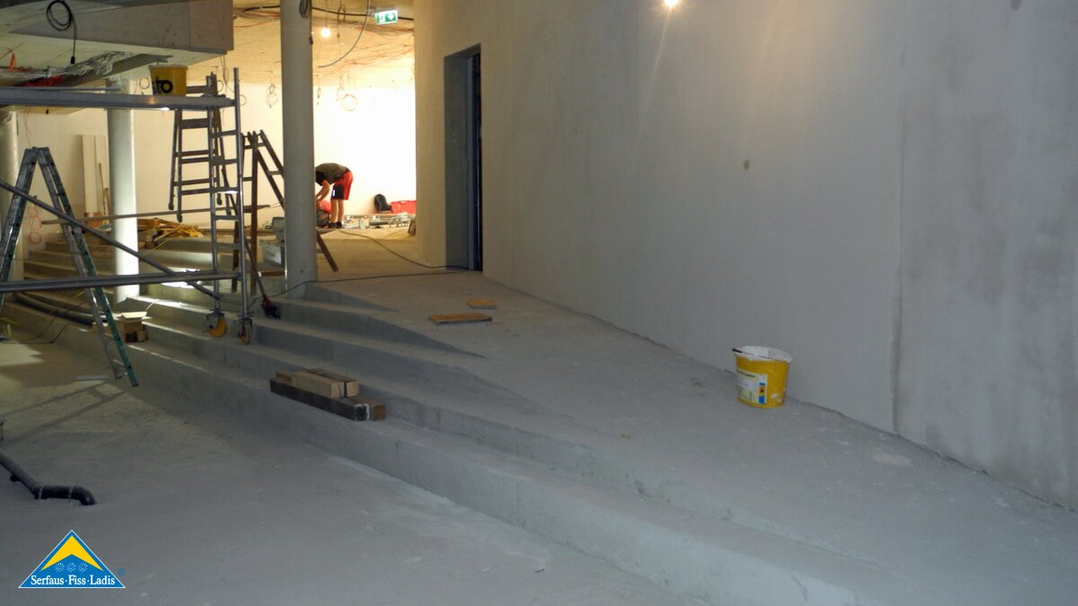 In der Station Zentrum der neuen U-Bahn Serfaus wird fleißig gebaut | © Serfaus-Fiss-Ladis