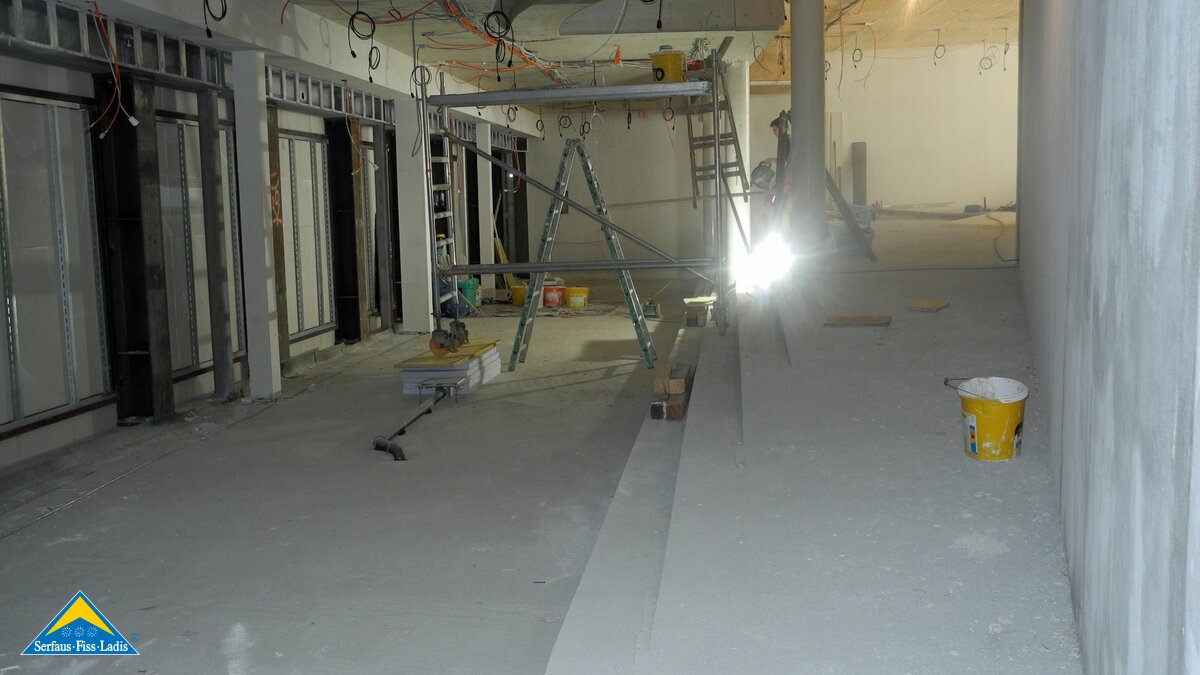 In der Station Zentrum werden aktuell umfangreiche Baumaßnahmen für die neue U-Bahn in Serfaus in Tirol durchgeführt | © Serfaus-Fiss-Ladis