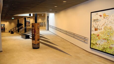 Der neue Eingang zum Bereich Zentrum ist barrierefrei erreichbar. Das ist U-Bahn fahren in Serfaus-Fiss-Ladis in Tirol | © Serfaus-Fiss-Ladis