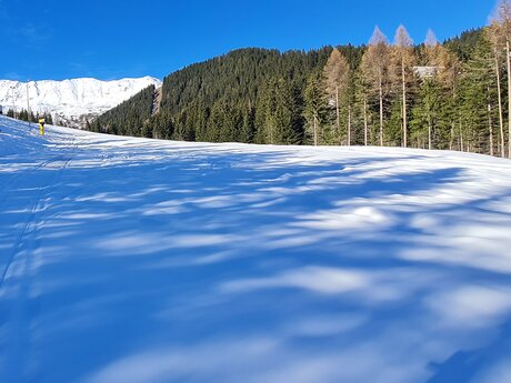 Pistenkorrektur an der Mittelabfahrt in Serfaus im Skigebiet von Serfaus-Fiss-Ladis Tirol Österreich | © Seilbahn Komperdell GmbH
