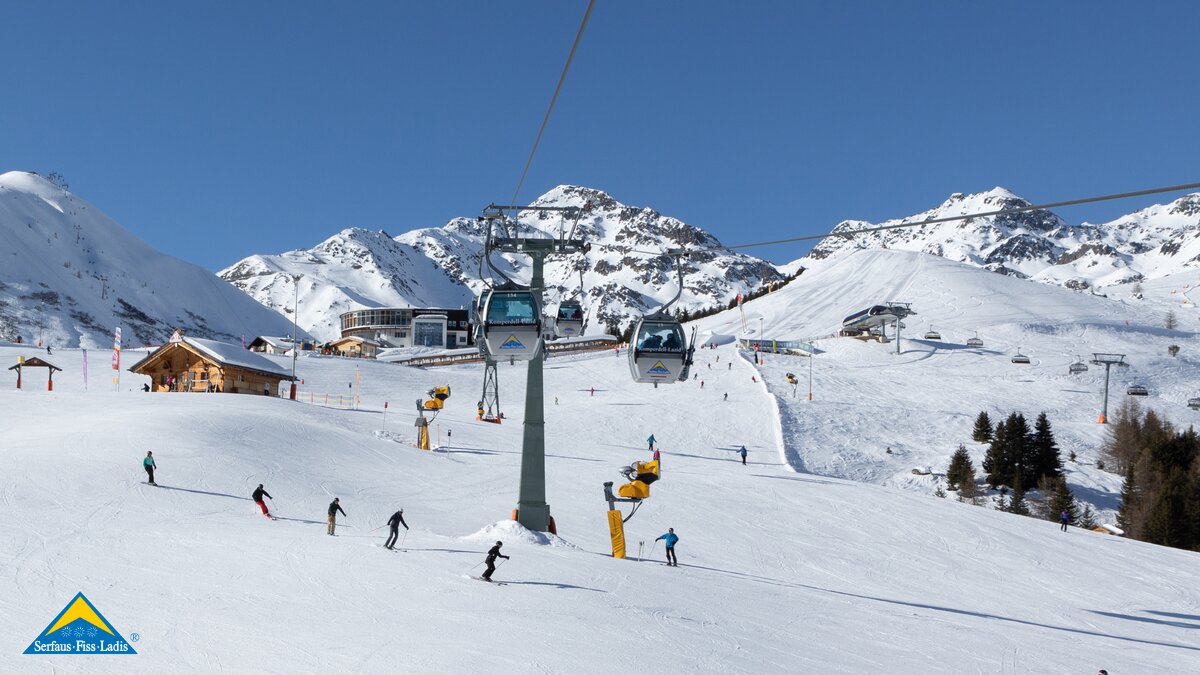 Die 6er EUB Komperdellbahn in der Tiroler Familien Ski Region Serfaus-Fiss-Ladis Österreich | © Seilbahn Komperdell GmbH Andreas Kirschner