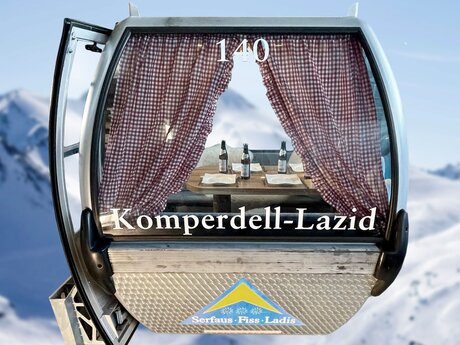 Eine ausgebaute Gondel der alten Komperdellbahn aus Serfaus-Fiss-Ladis in Tirol | © Seilbahn Komperdell GmbH