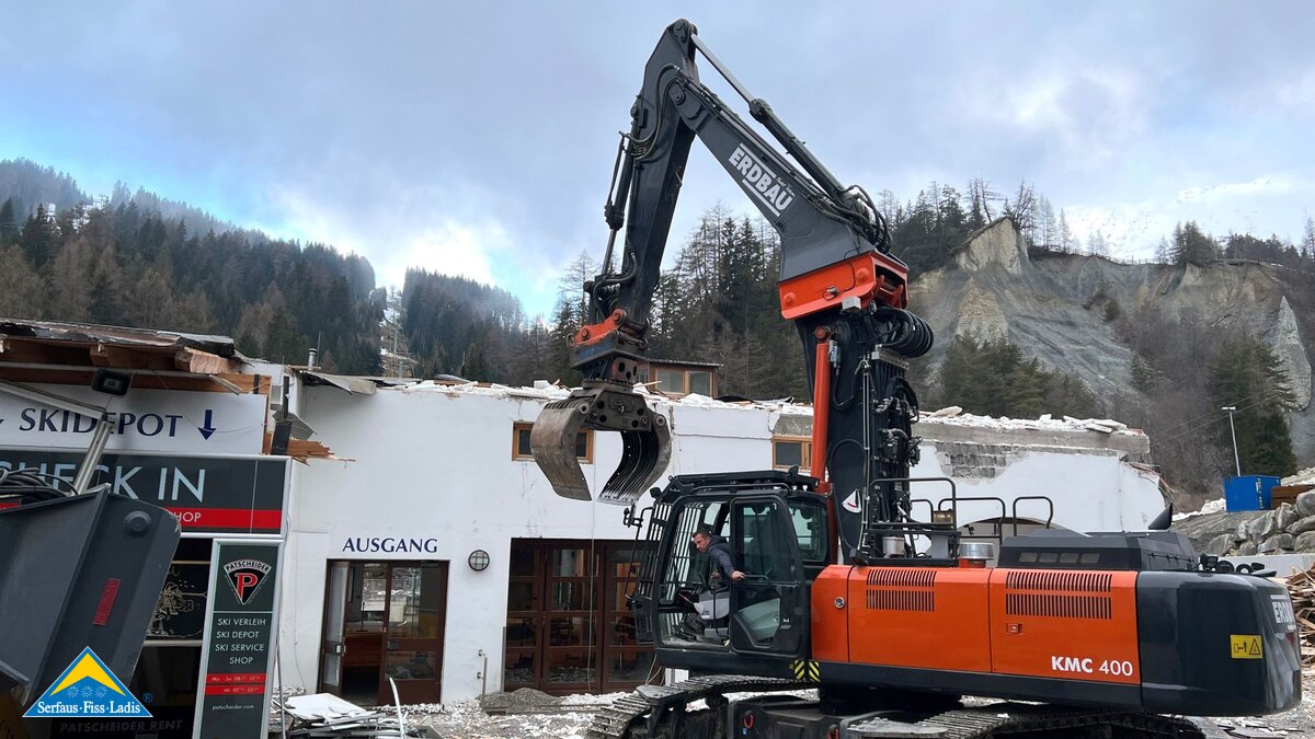Abbrucharbeiten bei der Talstation der Komperdellbahn in Serfaus-Fiss-Ladis Tirol | © Seilbahn Komperdell GmbH
