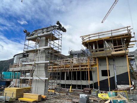 Die Bauarbeiten an der Bergstation der neuen Komperdellbahn in Serfaus Fiss Ladis Tirol gehen zügig voran | © Seilbahn Komperdell GmbH