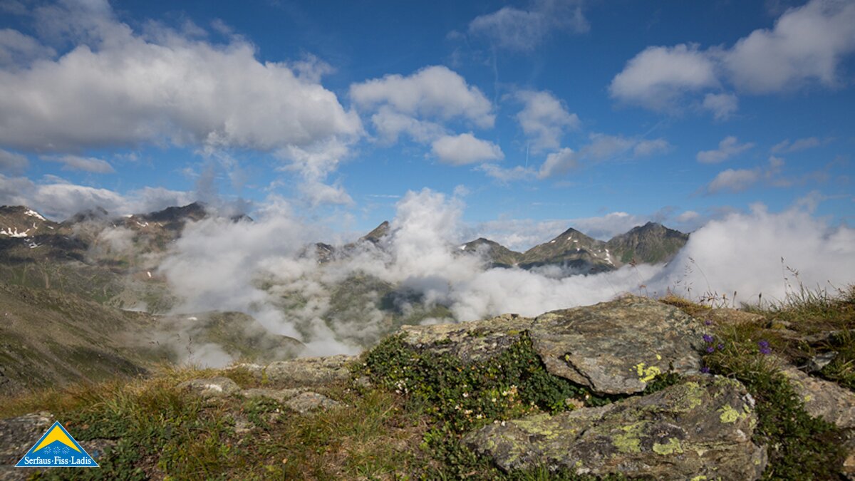Beim Wandern in Serfaus Fiss Ladis kann man tolle Fernsichten genießen | © Andreas Kirschner