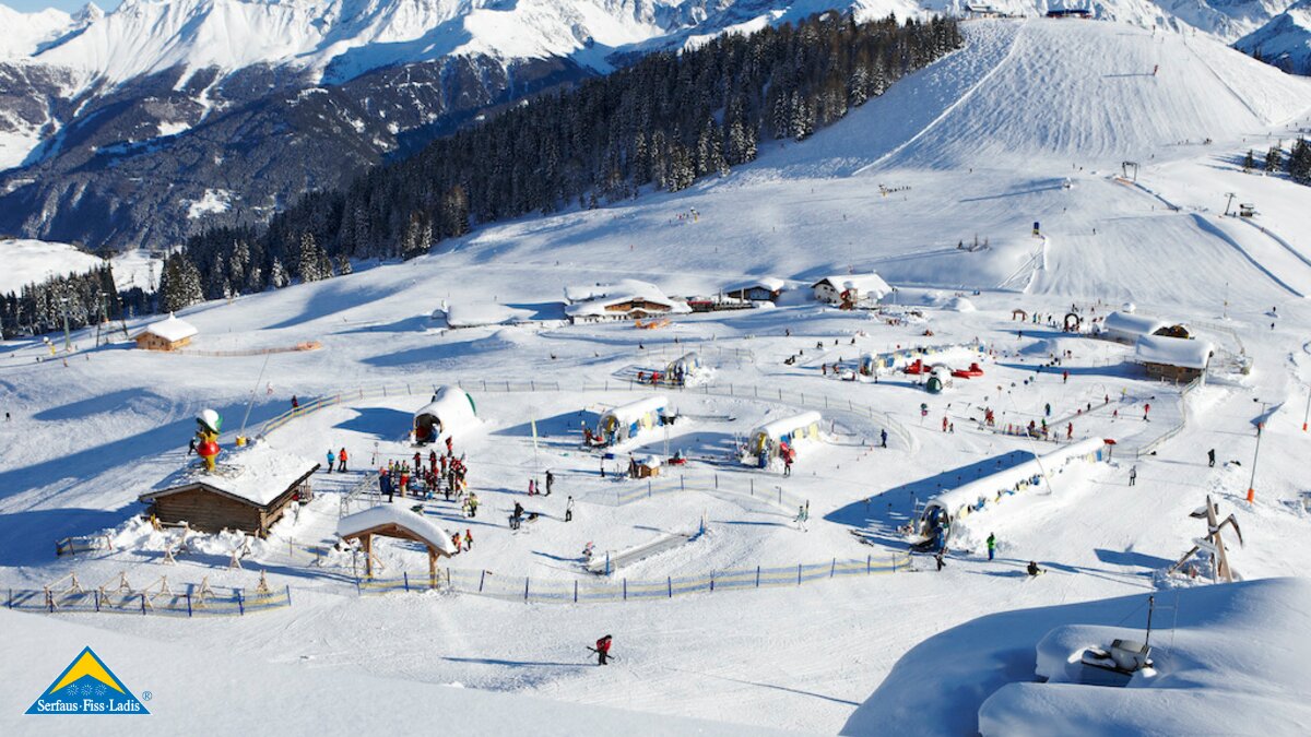 Überblick über die Kinderschneealm in Serfaus in Tirol | © Christian Waldegger