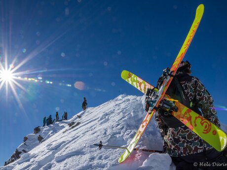 Die letzten Meter bis der Freeride Spaß in Serfaus Fiss Ladis so richtig losgehen kann | © Heli Düringer
