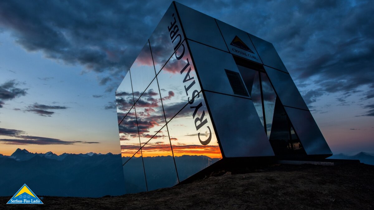 Crystal Cube in der Dämmerung in Serfaus Fiss Ladis in Tirol | © Serfaus Fiss Ladis