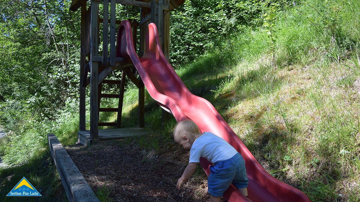 1. Station: Turm mit Rutsche | © Serfaus-Fiss-Ladis/Tirol