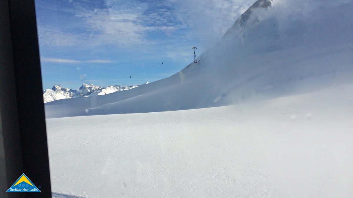 Der Blick aus dem Masner Express zur Pezidbahn in Serfaus-Fiss-Ladis in Tirol | © Serfaus-Fiss-Ladis
