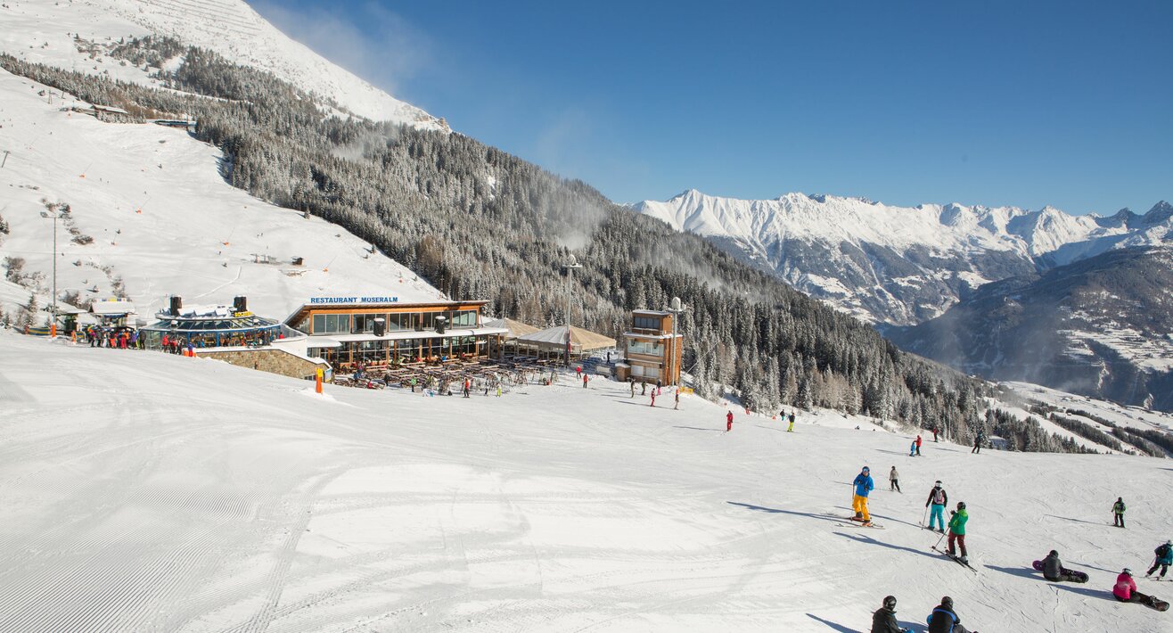 Die Möseralmabfahrt im Skigebiet Serfaus-Fiss-Ladis in Tirol in Österreich | © Andreas Kirschner