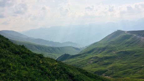 Traumhafte Fernsicht und perfekter Ausblick vom Murmeltiersteig in Serfaus Fiss Ladis in Österreich | © Serfaus-Fiss-Ladis