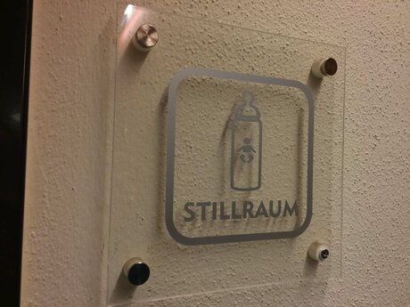 Der Stillraum in Familienrestaurant Sonnenburg in Serfaus-Fiss-Ladis in Tirol lässt keine Wünsche offen | © Serfaus-Fiss-Ladis
