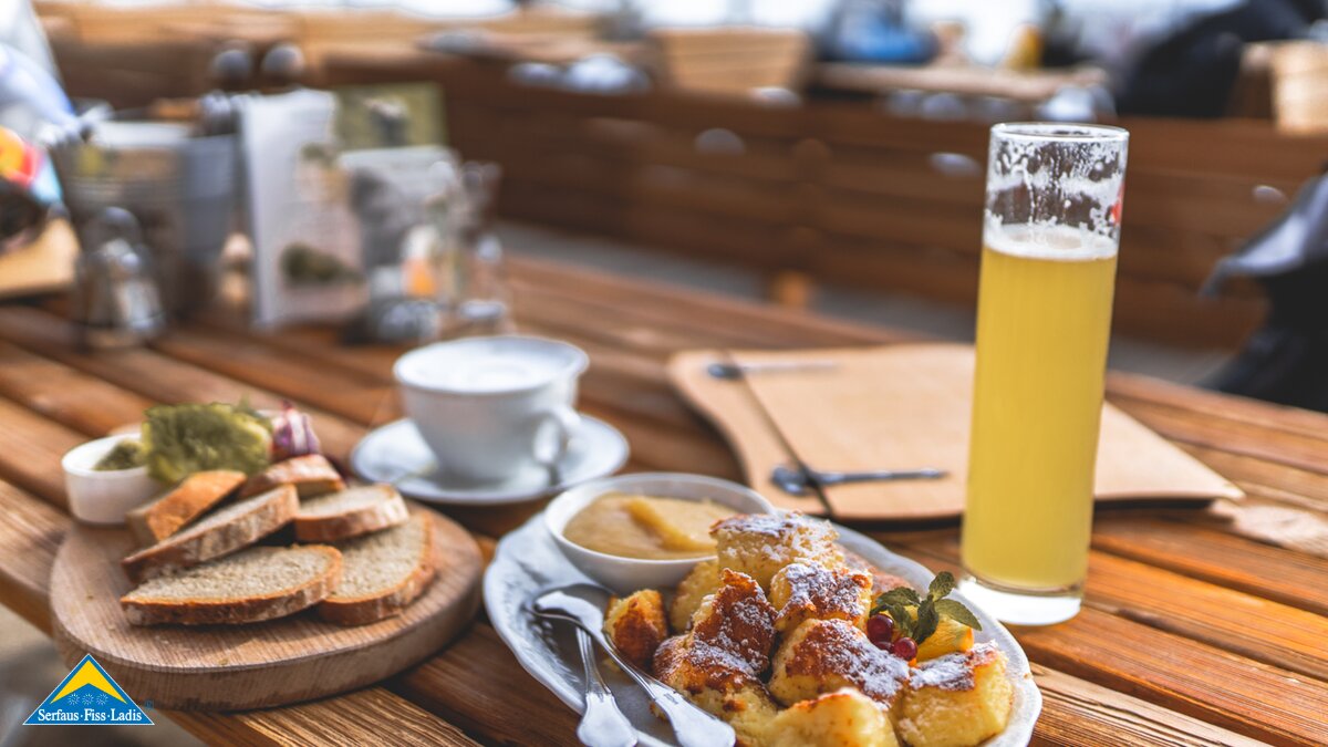 Das Restaurant Seealm Hög in Serfaus-Fiss-Ladis in Tirol lässt keine kulinarischen Wünsche offen | © Jana Zieseniss, www.sonne-wolken.de