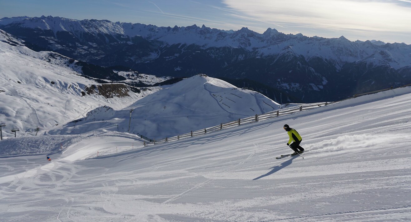 Blick auf die Obere Scheidabfahrt im Familienskigebiet Serfaus-Fiss-Ladis in Tirol