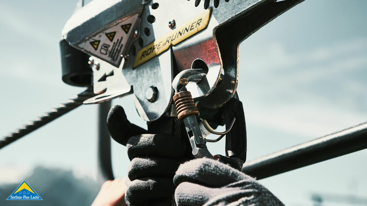 Der Flying Fox Serfauser Sauser in der familienfreundlichen Ferienregion Serfaus-Fiss-Ladis in Tirol startet an der Bergstation des Sunliners | © christianwaldegger.com