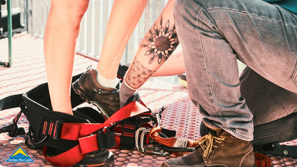 Der Flying Fox Serfauser Sauser wartet in der Familienregion Serfaus-Fiss-Ladis in Tirol auf mutige Gäste | © christianwaldegger.com