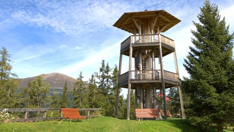 12 m hoher Wodeturm mit Blick ins Kaunertal, Inntal und nach Fließ | © Serfaus-Fiss-Ladis