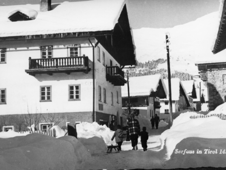 Alte Aufnahme Dorf Serfaus im Winter Familienregion Serfaus-Fiss-Ladis | © Gemeindearchiv Serfaus
