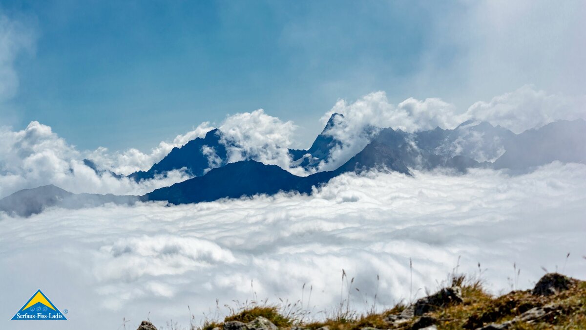 Wandern über den Wolken in den Alpen Wanderregion Serfaus-Fiss-Ladis in Tirol | © Satori Soto