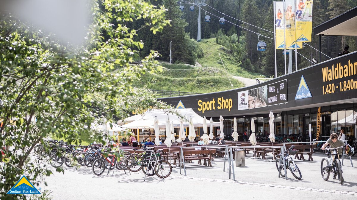 Bikeshop an der Waldbahn Talstation in der Familienregion Serfaus-Fiss-Ladis in Tirol | © Serfaus-Fiss-Ladis Marketing GmbH | Rene Raggl