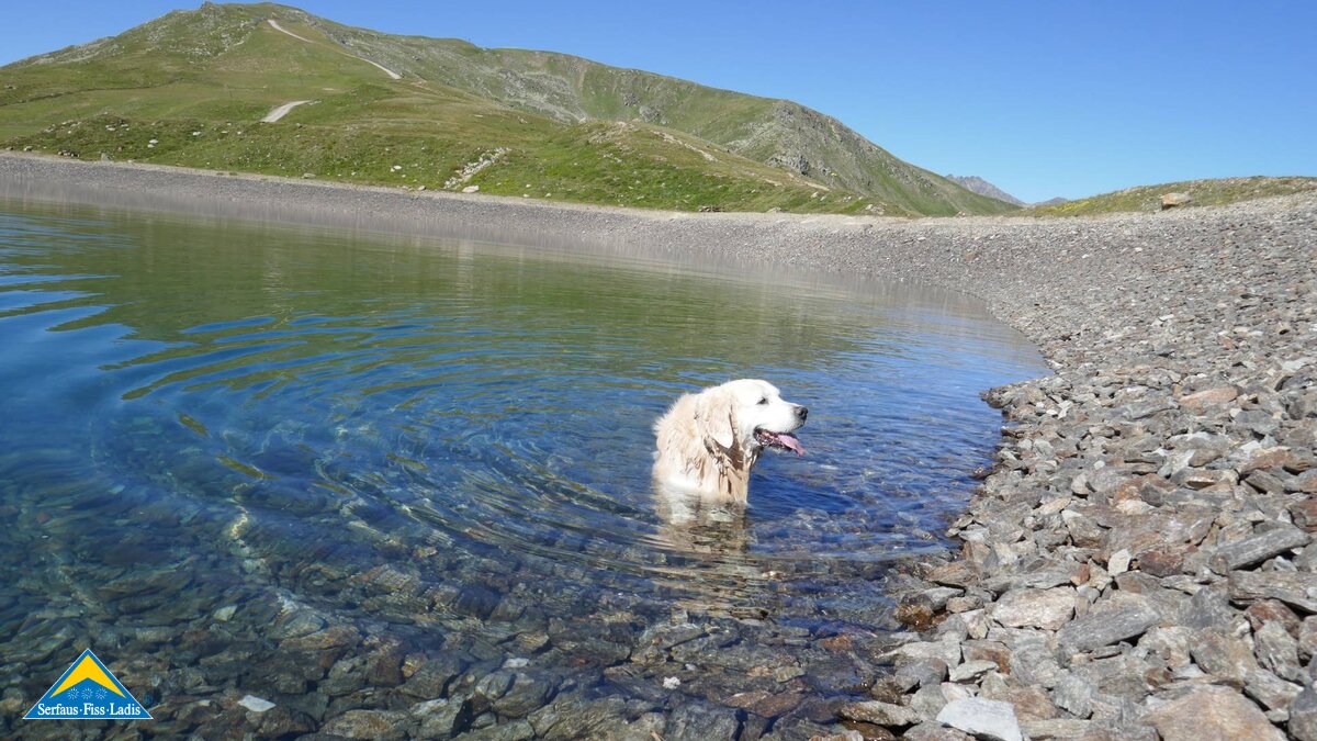 Abkühlung im Frommes See in Serfaus-Fiss-Ladis in Tirol | © Serfaus-Fiss-Ladis Marketing GmbH