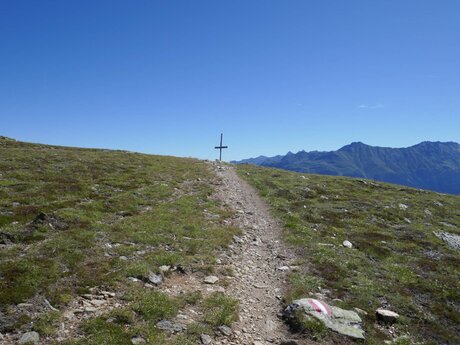 Steig zum Frommeskreuz in Serfaus-Fiss-Ladis in Tirol | © Serfaus-Fiss-Ladis Marketing GmbH