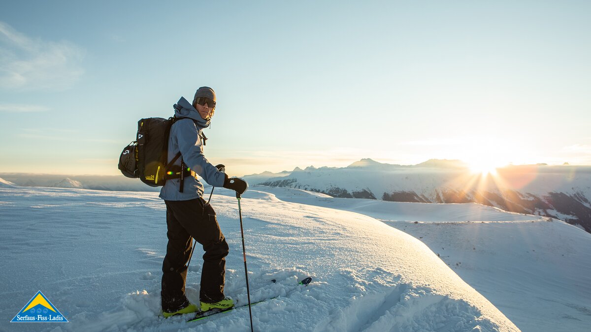 Nach erfolgreichem Anstieg einer Skitour kann man die Bergwelt rund um das Familien Ski Gebiet Serfaus Fiss Ladis genießen | © Serfaus-Fiss-Ladis Marketing GmbH | Rene Raggl