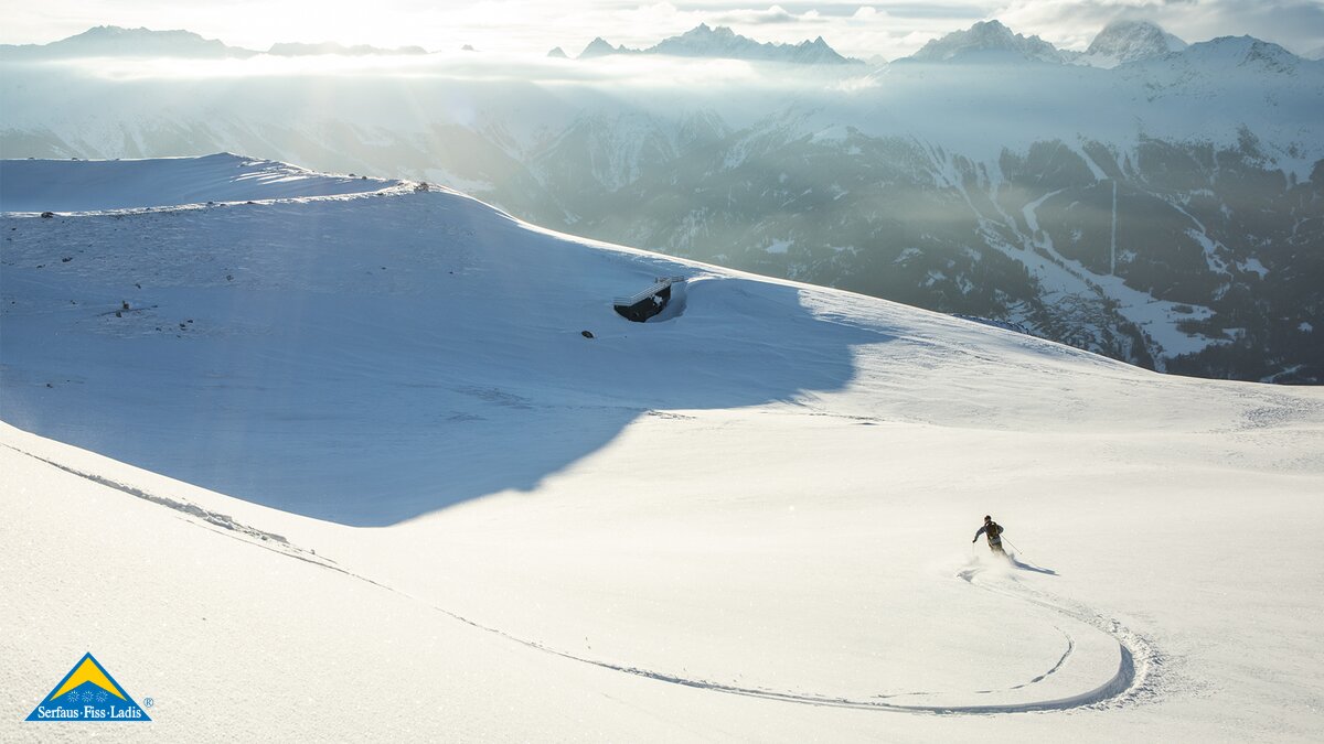 Nach dem Anstieg der Skitour in Serfaus-Fiss-Ladis kann man traumhafte Abfahrten genießen | © Serfaus-Fiss-Ladis Marketing GmbH | Rene Raggl